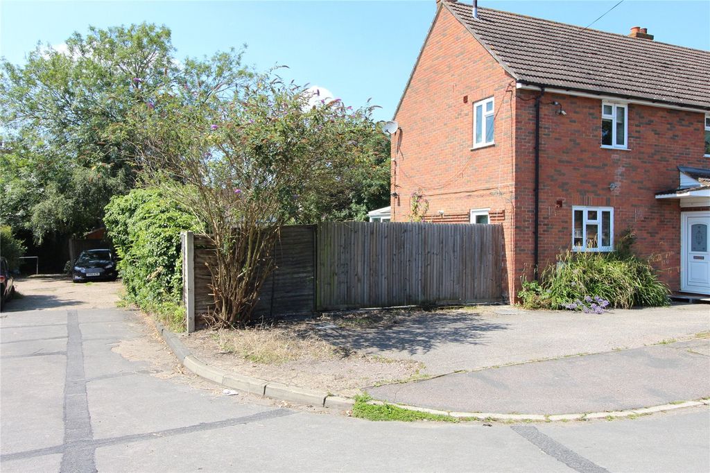 Land for salePound Close, Nazeing EN9 photo 2