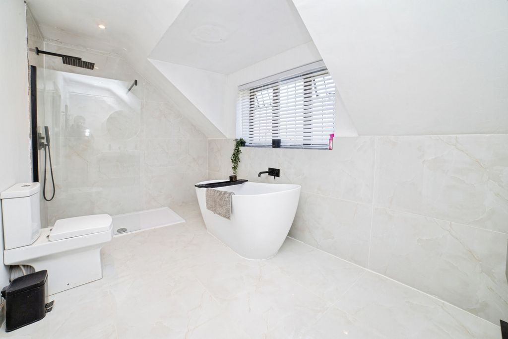 Additional image 8 of 5 bed detached house for saleWingfield Road, Alfreton, Derbyshire DE55