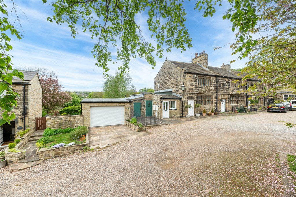3 bed semi-detached house for saleVictoria Street, Micklethwaite, Bingley, West Yorkshire BD16