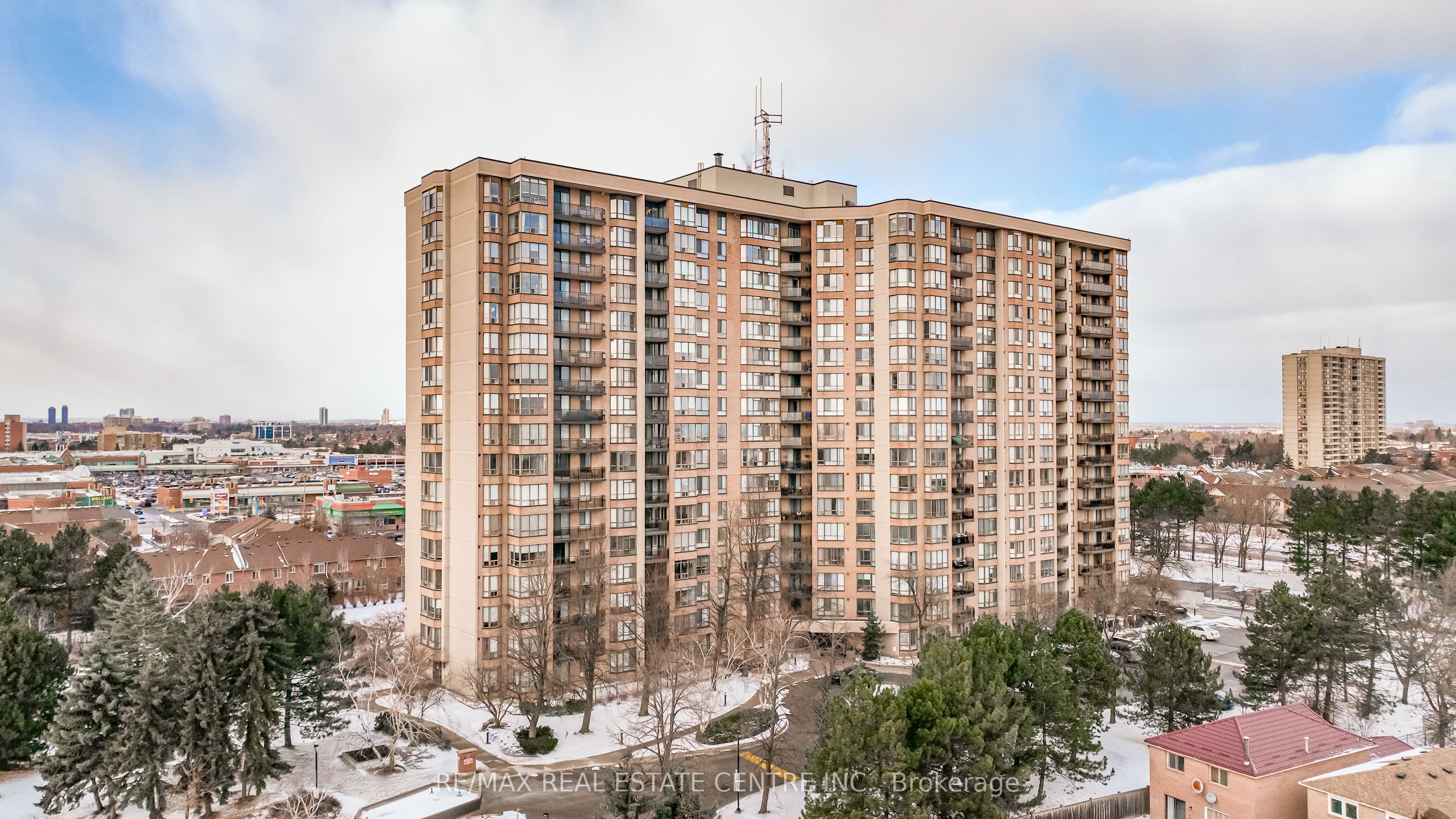 806-20 Cherrytree Drive, Brampton, ON, L6Y 3V1