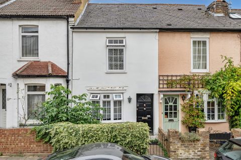 Bishops Road, London W7