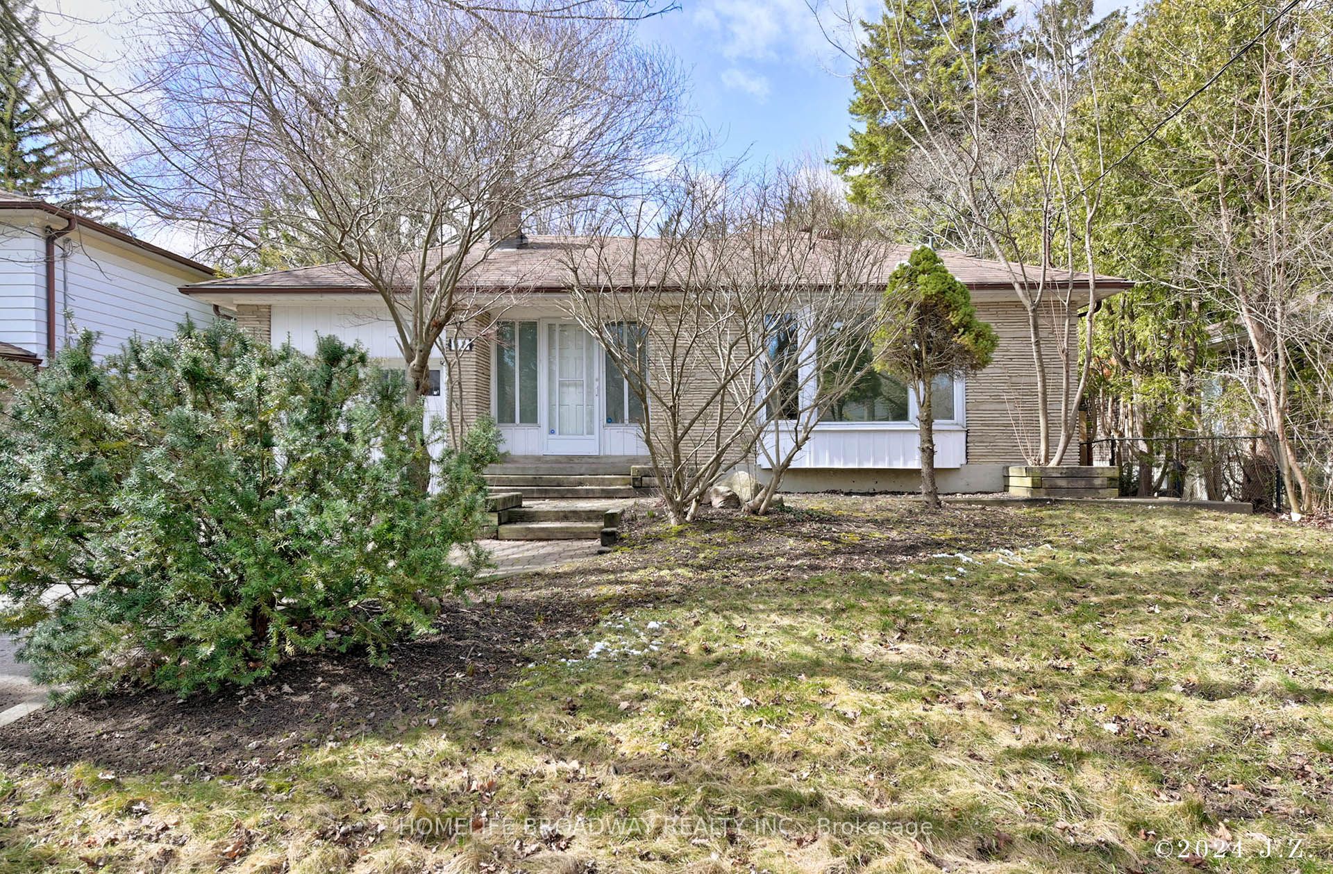 Additional image 2 of 42 Sciberras Road, Markham, ON, L3R 2J3