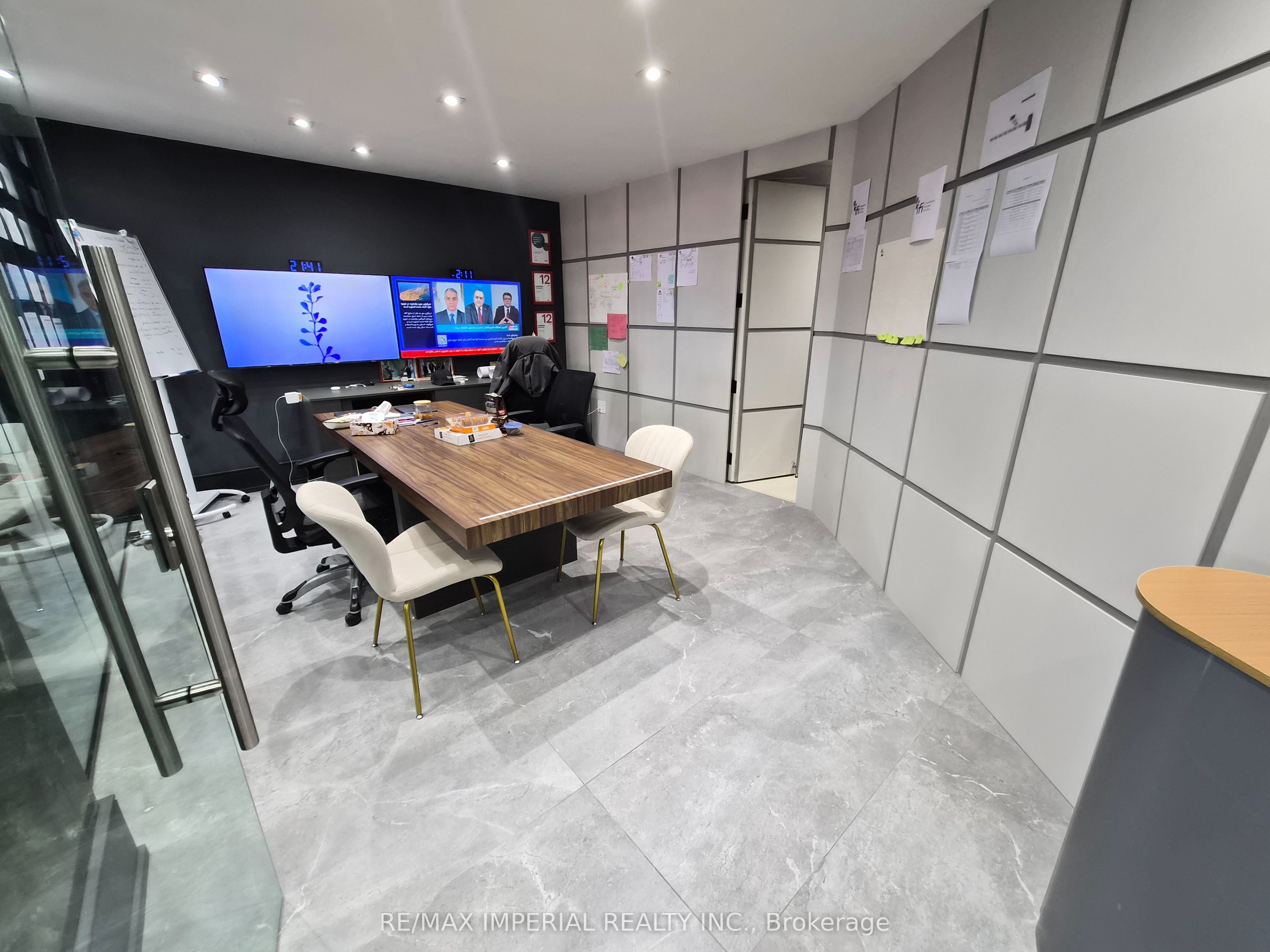 Additional image 3 of 10376 Yonge Street, Richmond Hill, ON, L4C 3B8