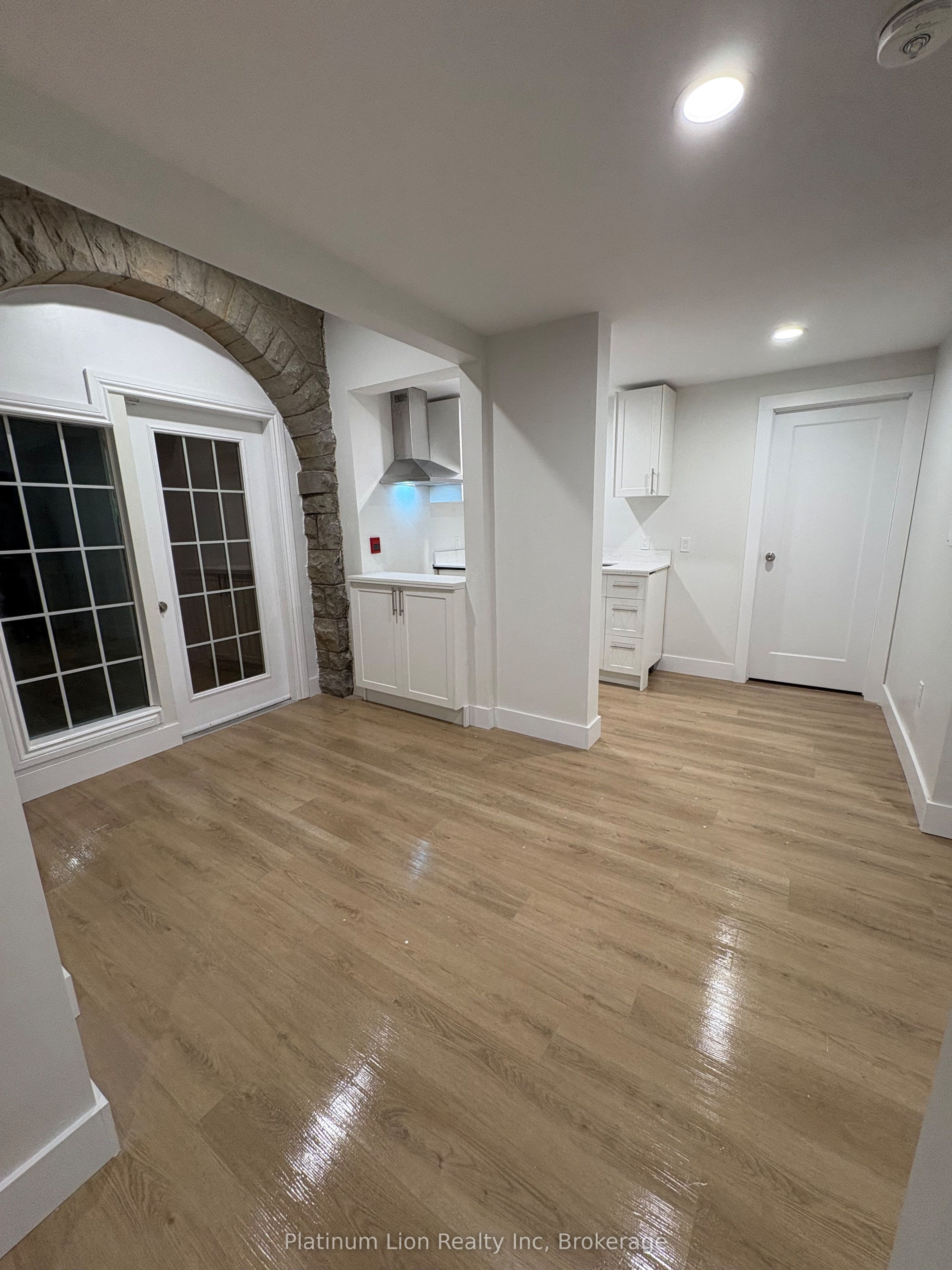 Additional image 2 of 1-803 King Street, Port Colborne, ON, L3K 4J3