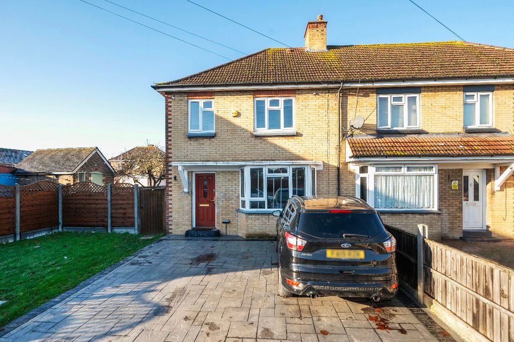 Additional image 18 of 3 bed end terrace house for saleDagenham Road, Romford RM7