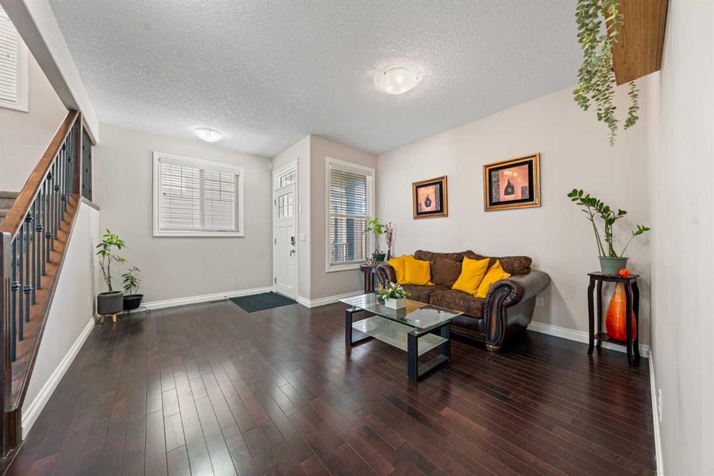 Additional image 4 of 529 Saddlelake Drive NE, Calgary, AB, T3J 0R8