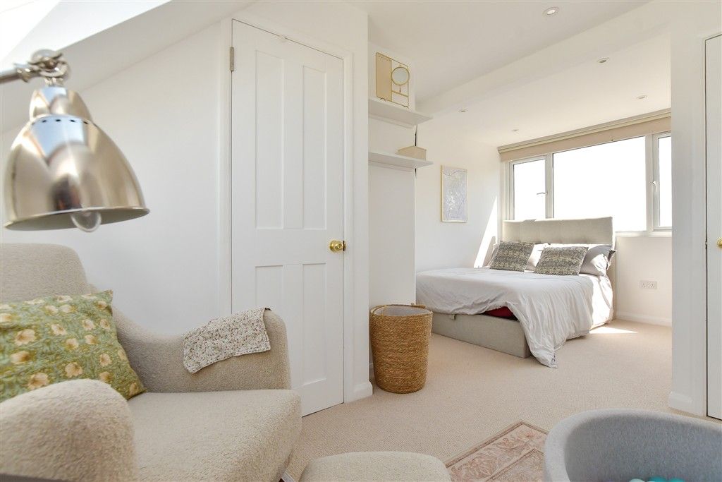 Additional image 13 of 4 bed semi-detached house for saleRussell Road, Buckhurst Hill, Essex IG9