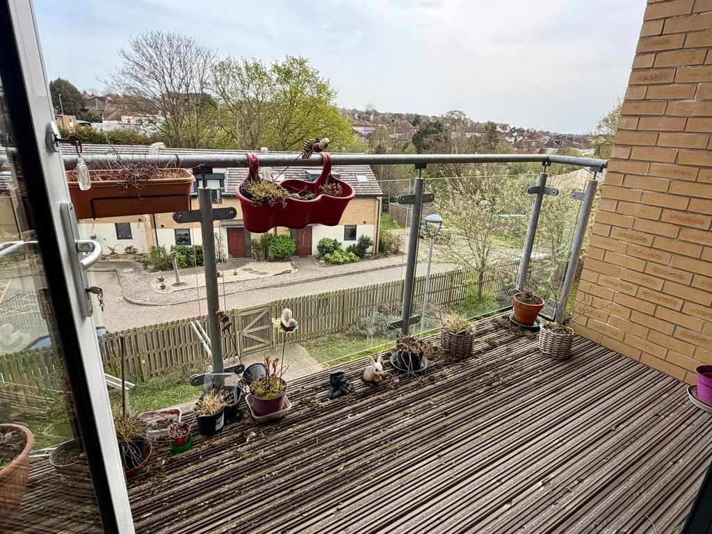 Additional image 3 of 2 bed flat for saleBuxton Drive, Bexhill-On-Sea TN39