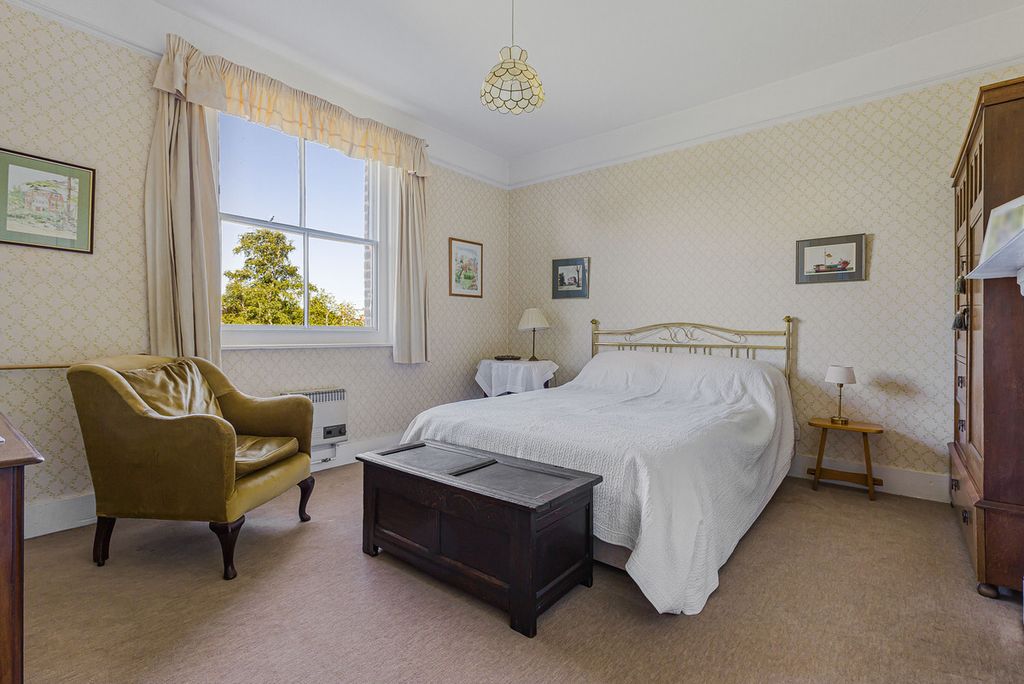 Additional image 25 of 6 bed detached house for salePark Crescent, Abingdon OX14