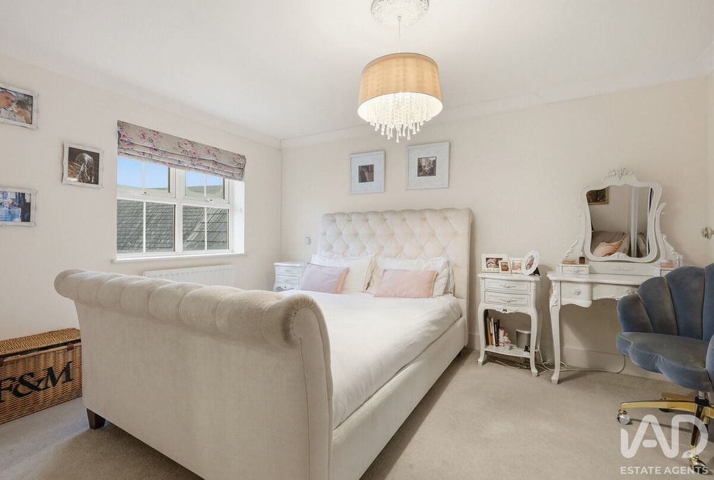 Additional image 11 of 5 bed detached house for saleBayford Way, Stansted Mountfitchet CM24