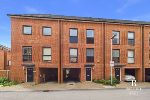 Thimble Crescent, Wallington SM6