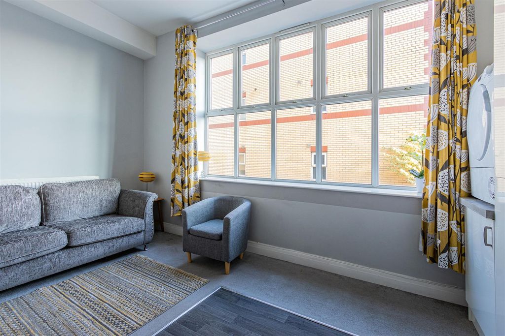 Additional image 5 of 2 bed flat for saleBriartree Manor, Roath CF24