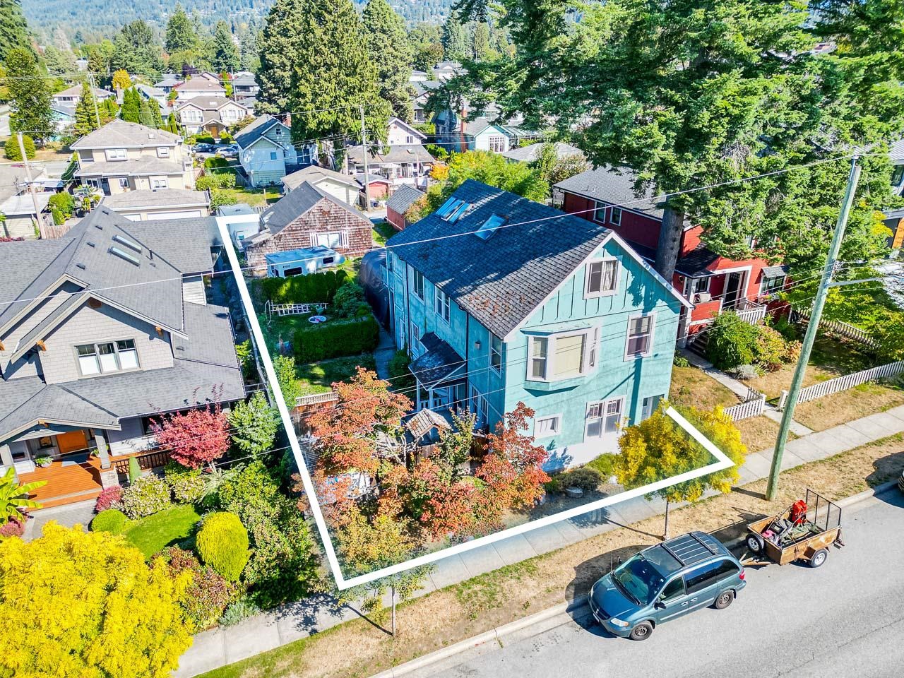 Additional image 2 of 352 15th Street W, North Vancouver, BC, V7M 1S5
