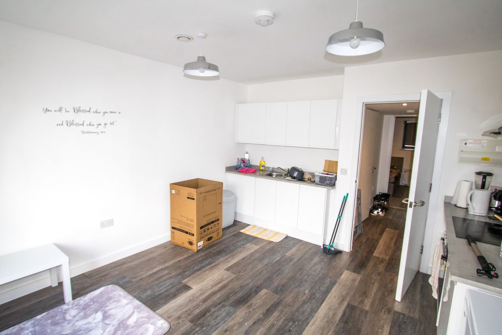 Additional image 3 of 1 bed flat for saleMarsh Parade, Newcastle Under Lyme ST5
