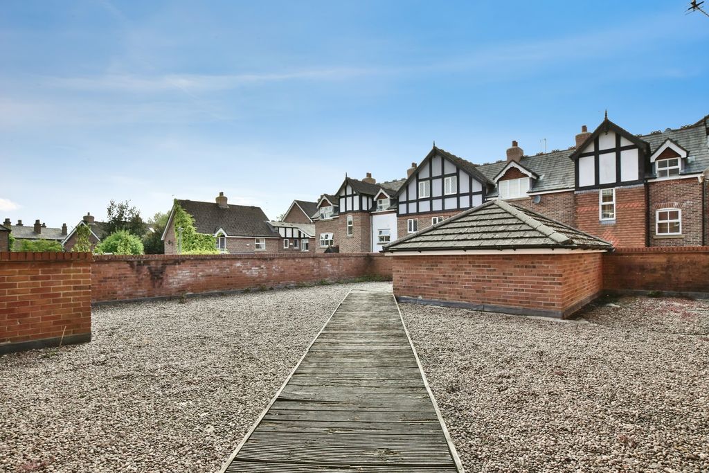 Additional image 10 of 2 bed flat for saleGeorge Street, Alderley Edge, Cheshire SK9