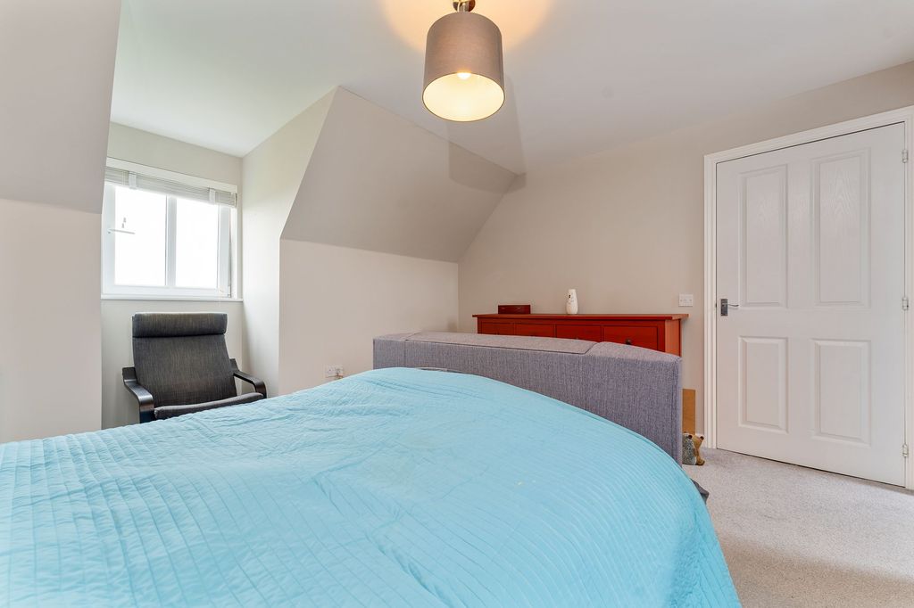 Additional image 26 of 4 bed town house for saleGisborne Drive, Airdrie ML6