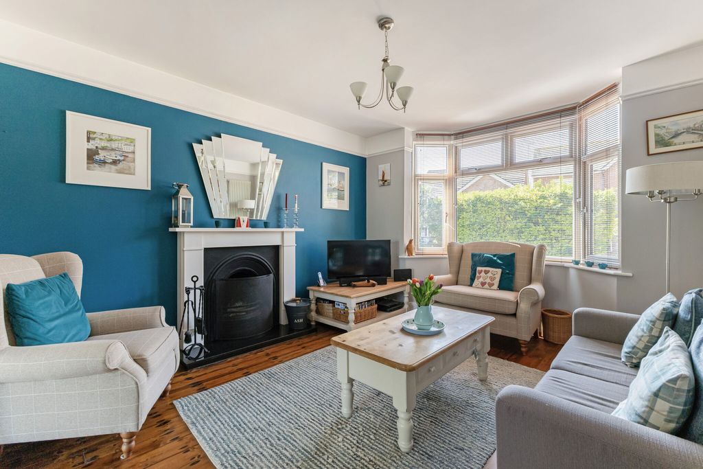 Additional image 3 of 5 bed detached house for saleAckender Road, Alton GU34