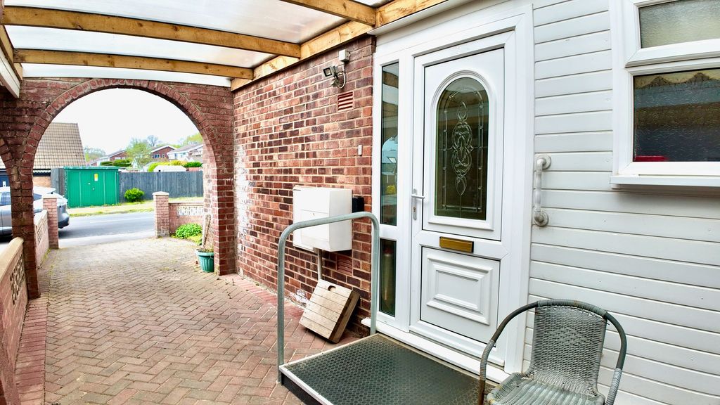 Additional image 9 of 2 bed semi-detached bungalow for saleRolls Avenue, Penpedairheol CF82