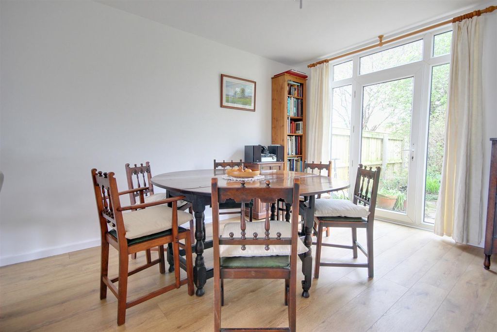 Additional image 2 of 3 bed semi-detached house for saleWoodlands Drive, Beverley HU17
