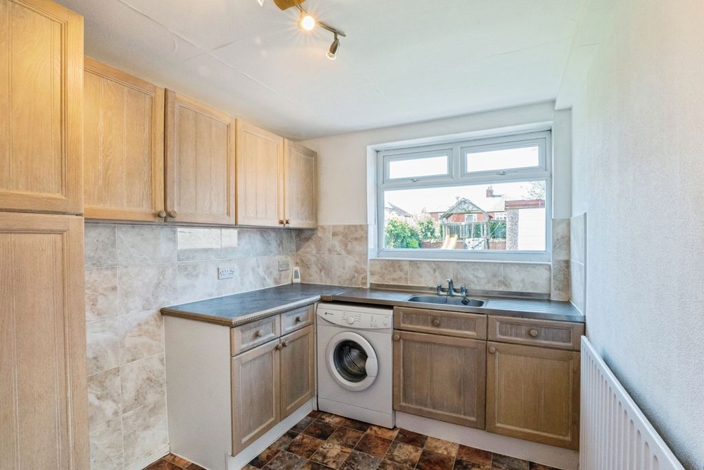 Additional image 9 of 3 bed semi-detached house for saleSt. Andrews Road North, Lytham St. Annes, Lancashire FY8