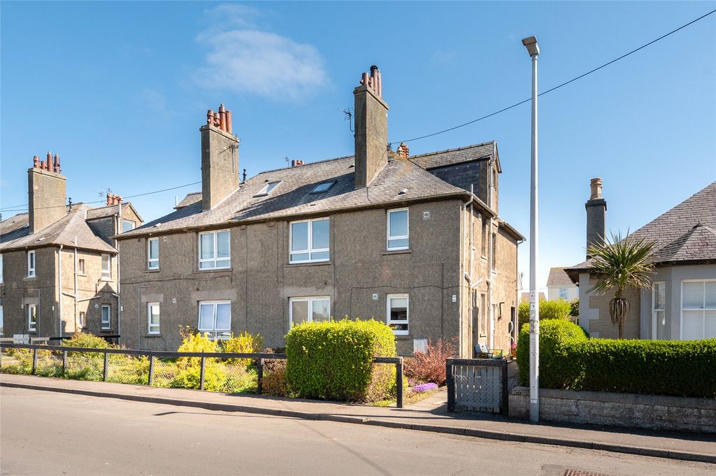3 bed flat for saleToll Road, Cellardyke, Anstruther, Fife KY10