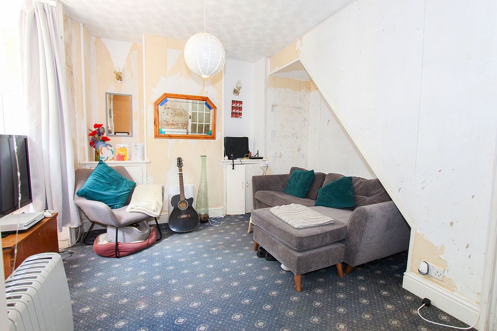 Additional image 3 of 2 bed property for saleGuelles Road, St Peter Port, Guernsey GY1