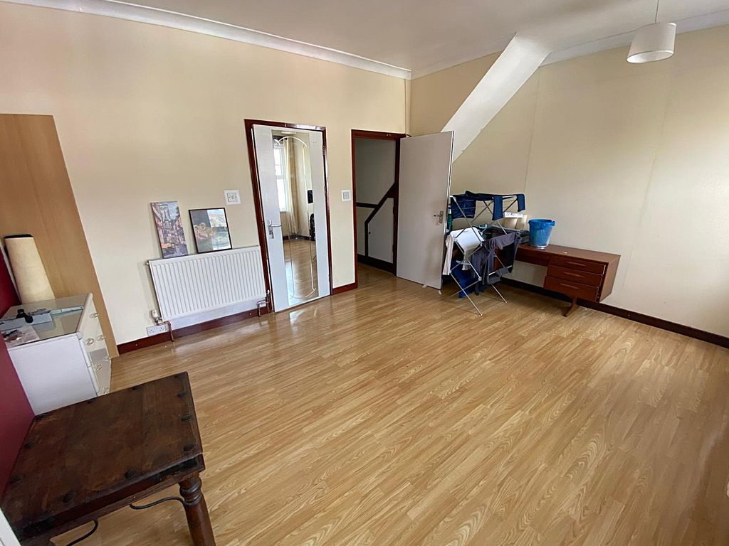 Additional image 20 of 4 bed terraced house for saleCorporation Road, Cardiff CF11