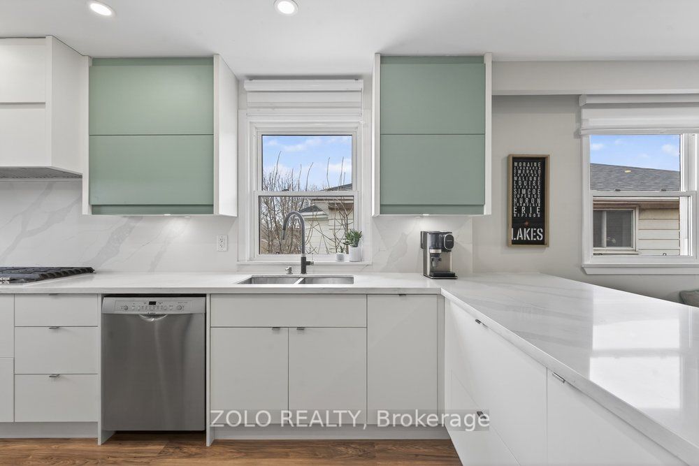 Additional image 3 of 20 Bridesburg Drive, Toronto, ON, M9R 2K3