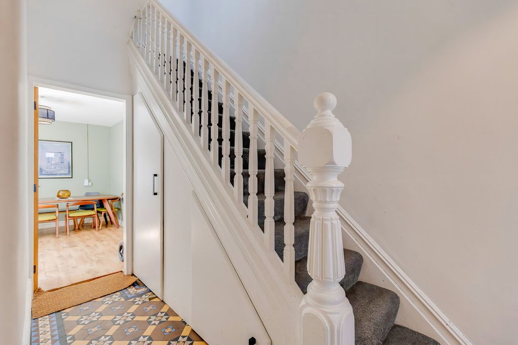 Additional image 6 of 4 bed terraced house for saleMackintosh Place, Roath, Cardiff CF24