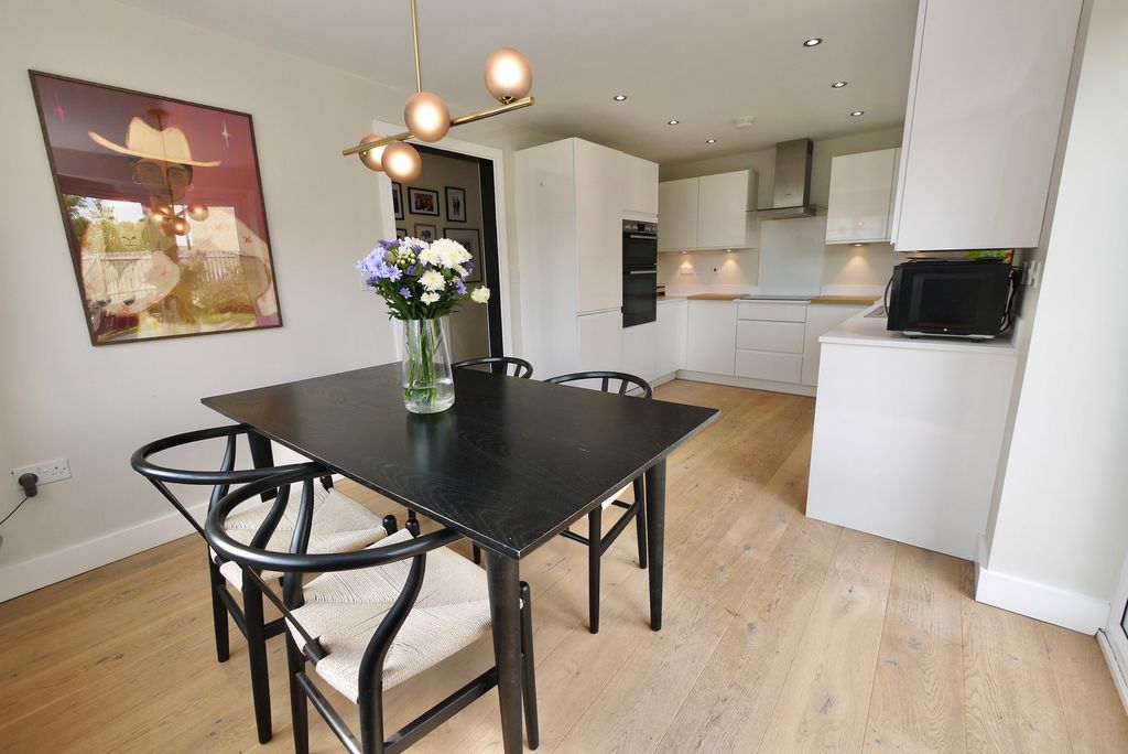 Additional image 9 of 3 bed detached house for saleSwan Road, Lakeside, Bessacarr DN4