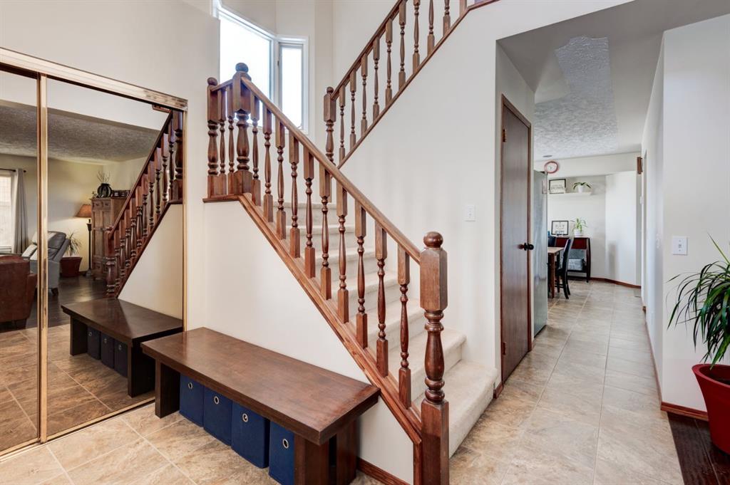 Additional image 6 of 4 Cedargrove Way SW, Calgary, AB, T2W 4V2