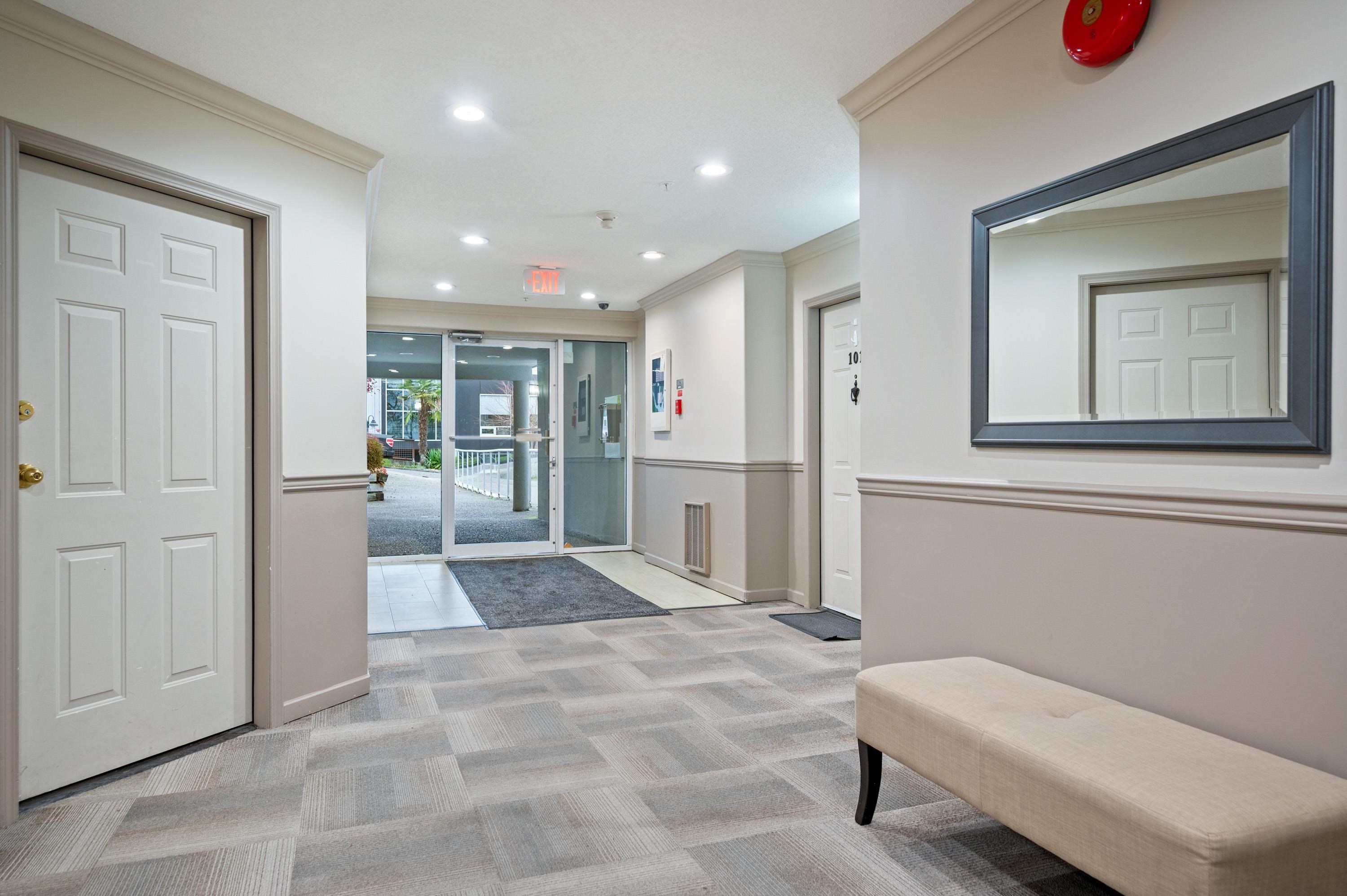 Additional image 3 of 307-15941 Marine Drive, White Rock, BC, V4B 1E9