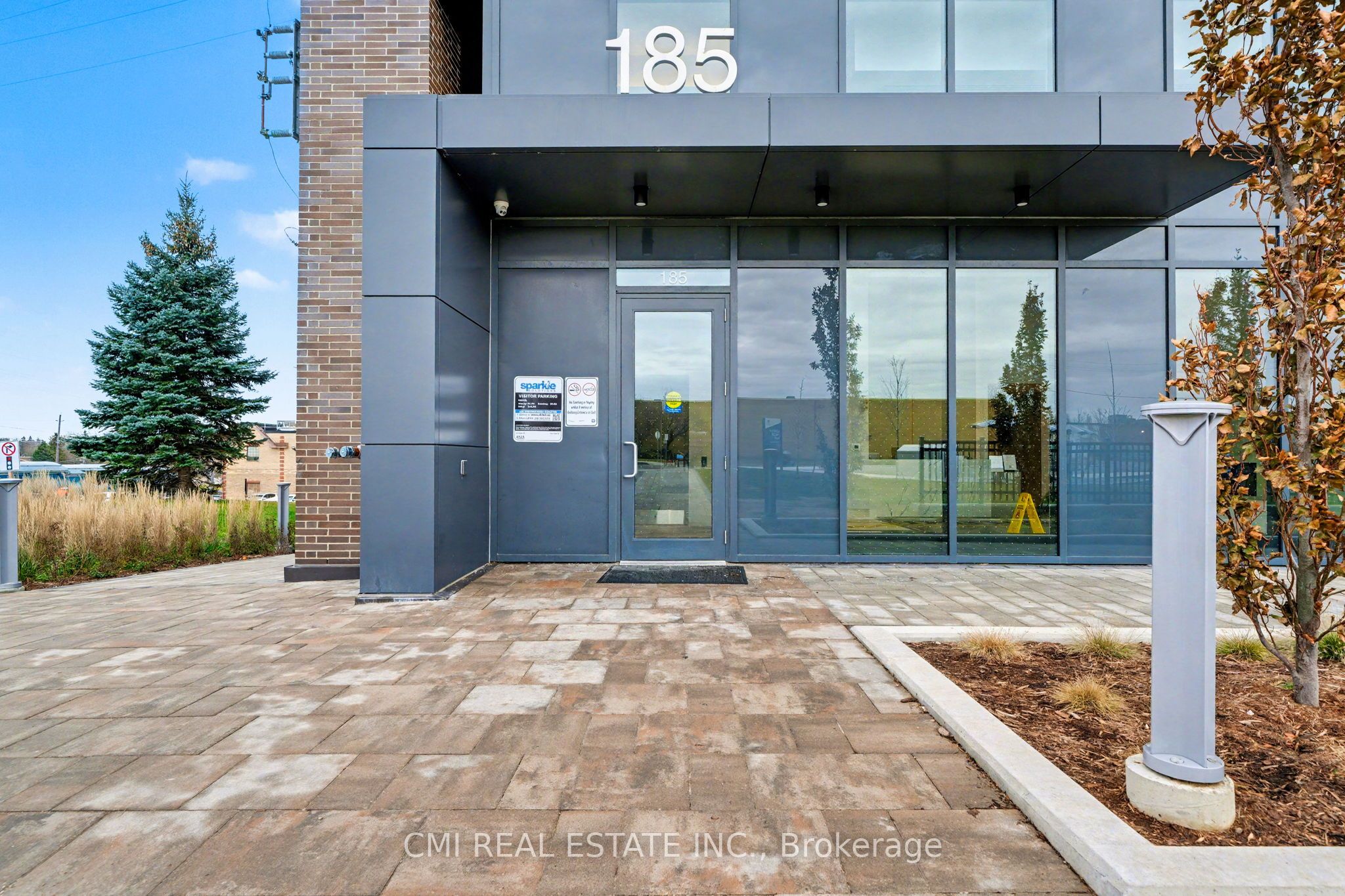 Additional image 2 of 311-185 Deerfield Road N, Newmarket, ON, L3Y 0G7