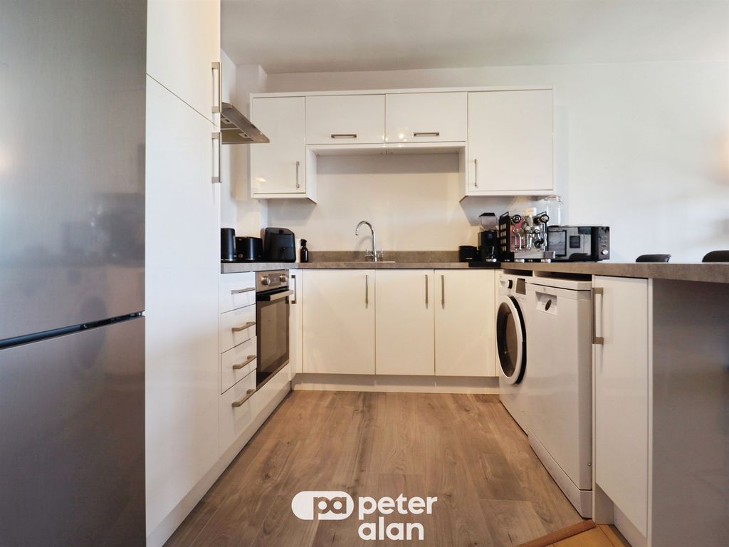 Additional image 4 of 2 bed flat for saleBlackweir Terrace, Cardiff CF10