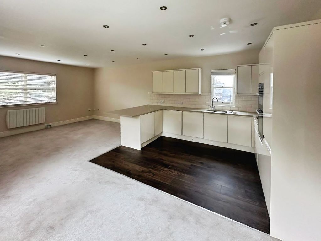 Additional image 5 of 4 bed flat for saleMorda Road, Oswestry SY11