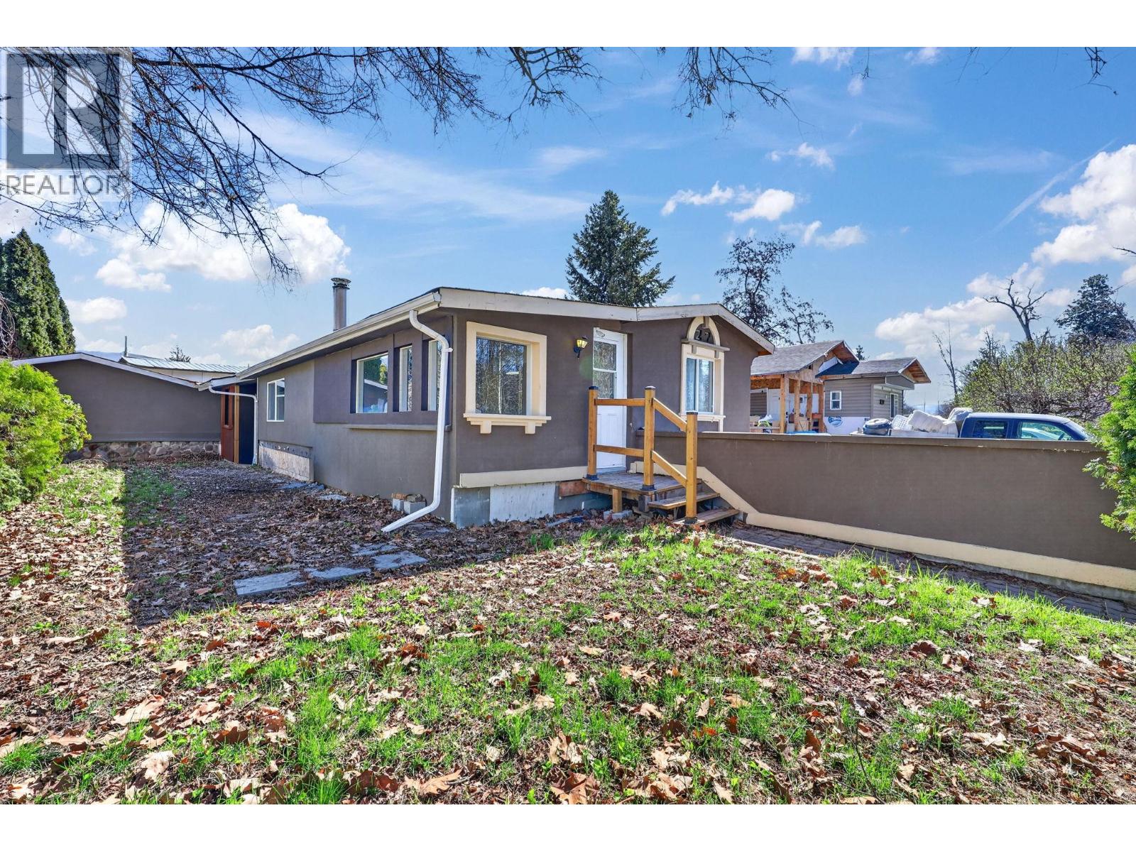 27-715 Beaver Lake Road, Kelowna, BC, V4V1E6