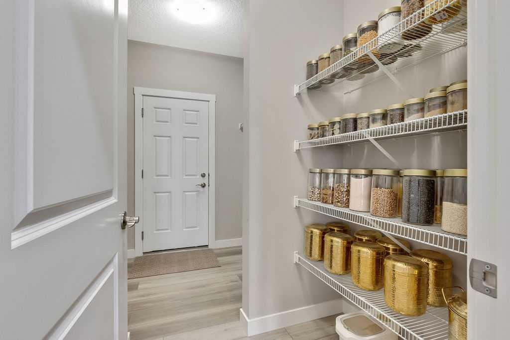 Additional image 6 of 216 Creekstone Row SW, Calgary, AB, T2X4Y5
