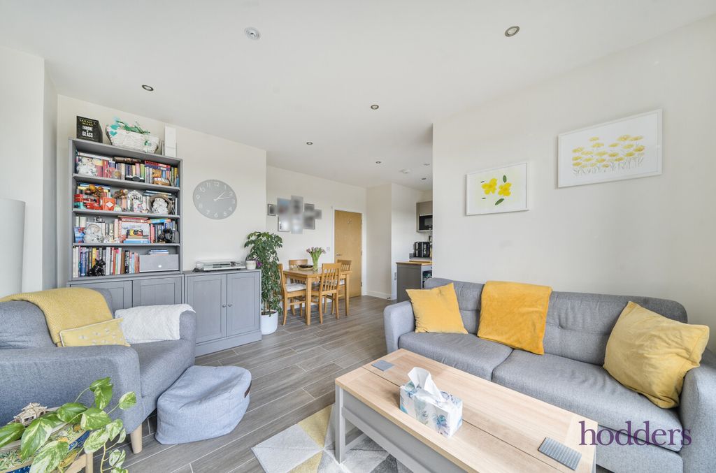 Additional image 5 of 2 bed flat for saleBeaumont Apartments, Hawker Drive, Addlestone, Surrey KT15