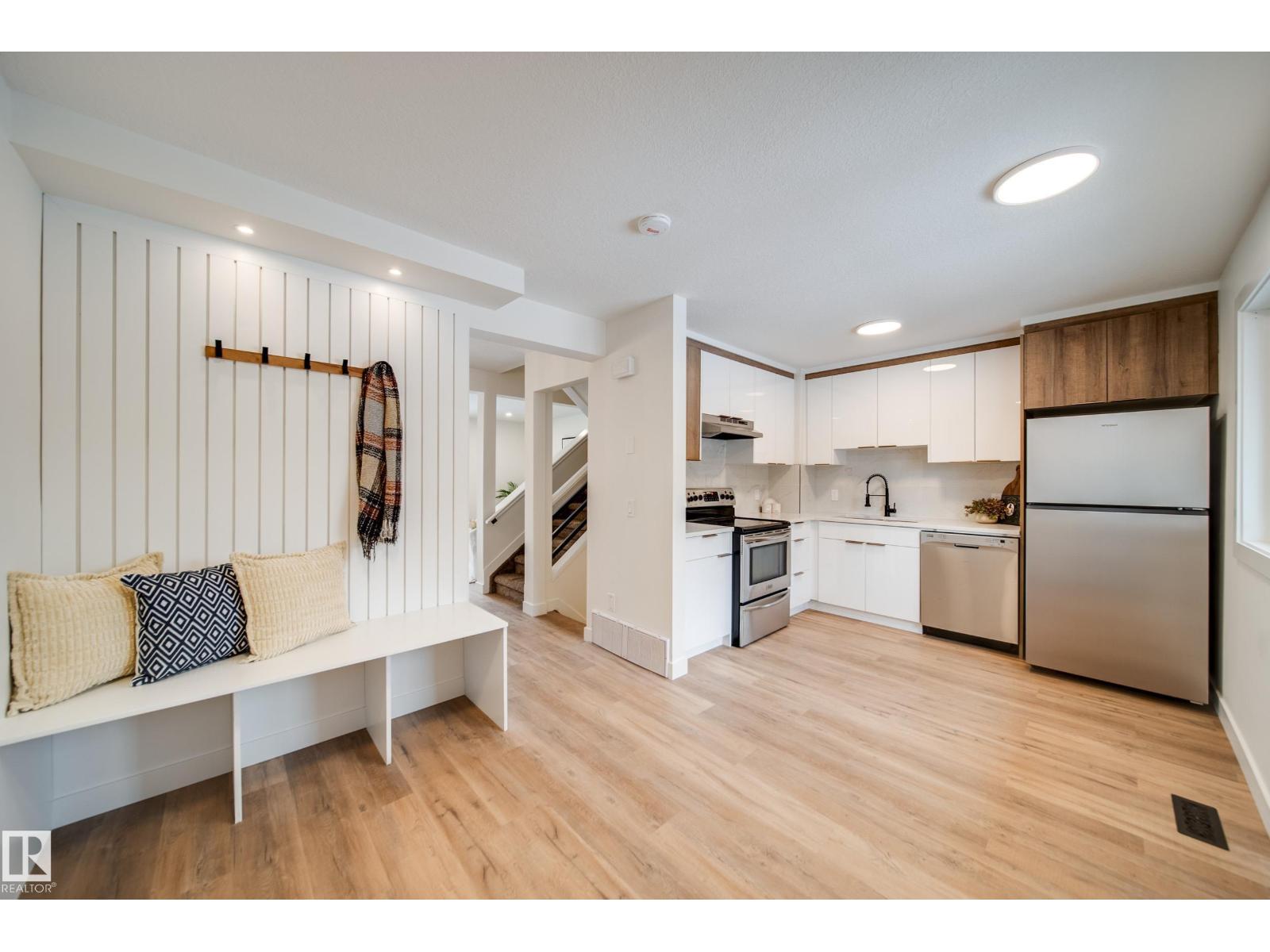 Additional image 4 of 125 Woodborough Way NW, Edmonton, AB, T5Y1N2