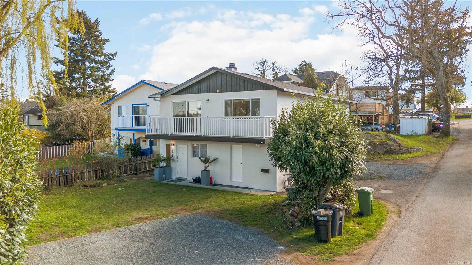 Additional image 2 of 2940 Cedar Hill Road, Victoria, BC, V8T 3H9
