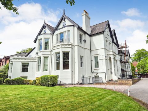 Flat 13, 13 Croxteth Road, Liverpool L8