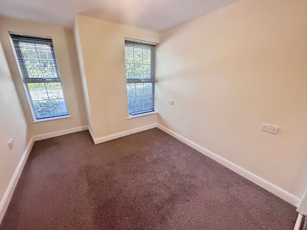 Additional image 10 of 2 bed flat for saleHessle High Road, Hull HU4