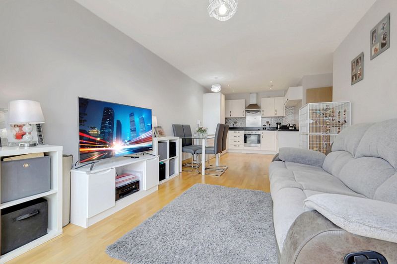 Additional image 5 of 2 bed flat for saleCherrydown East, Basildon, Essex SS16