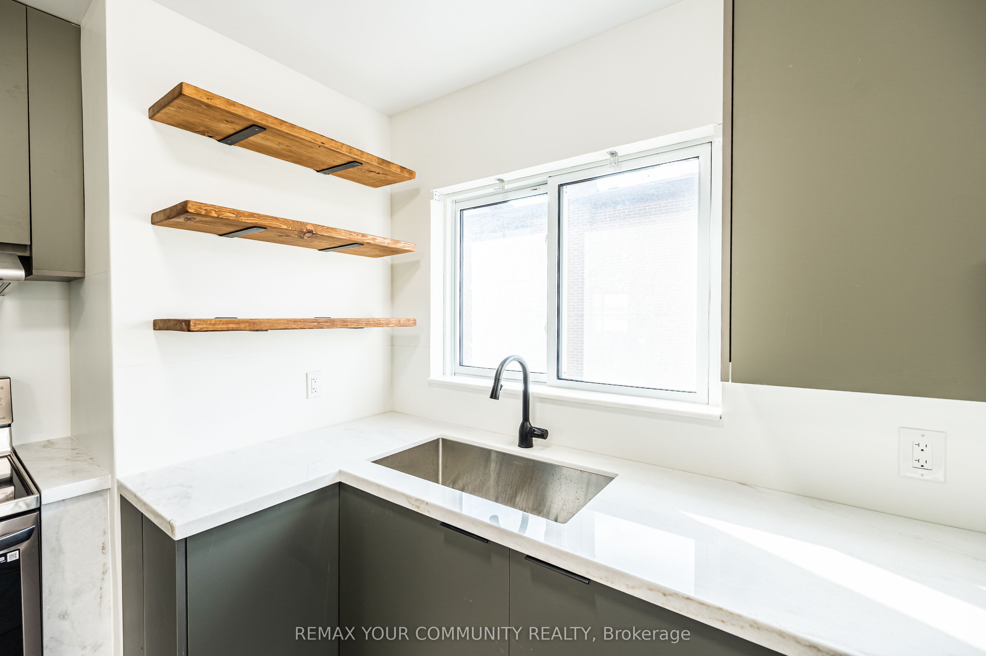 Additional image 6 of Upper-57 Apted Avenue, Toronto, ON, M9L 2P2