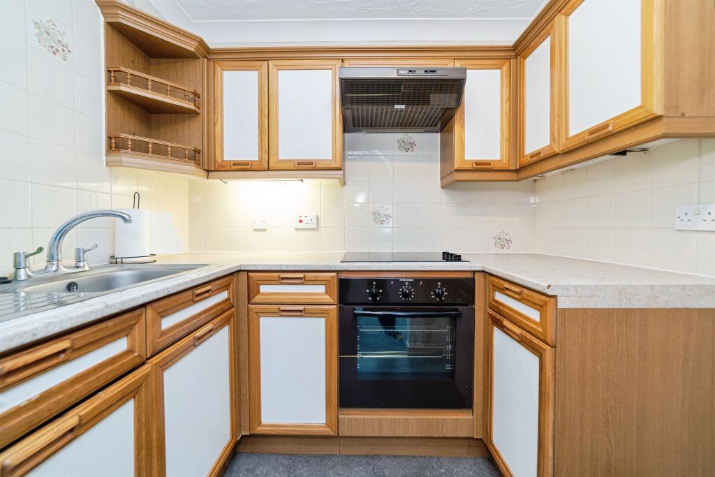 Additional image 17 of 1 bed flat for saleHigh Street, Baldock SG7