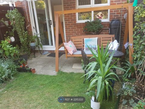 Ware Point Drive, London SE28