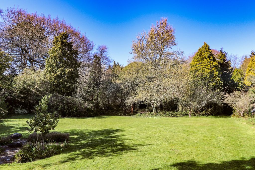 Additional image 2 of 3 bed detached bungalow for sale69 Hastings Road, Battle TN33