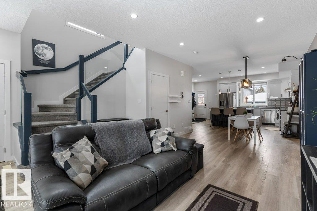 Additional image 3 of 11029 150 Street NW, Edmonton, AB, T5P1R9
