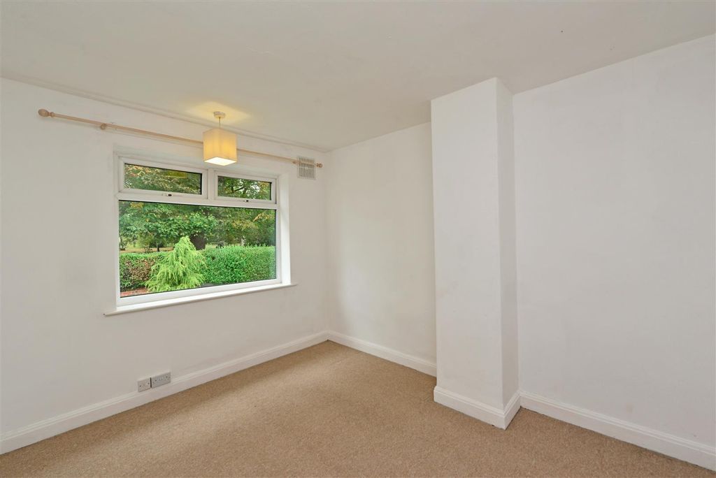 Additional image 14 of 3 bed semi-detached house for saleLynwood Crescent, Leeds LS12