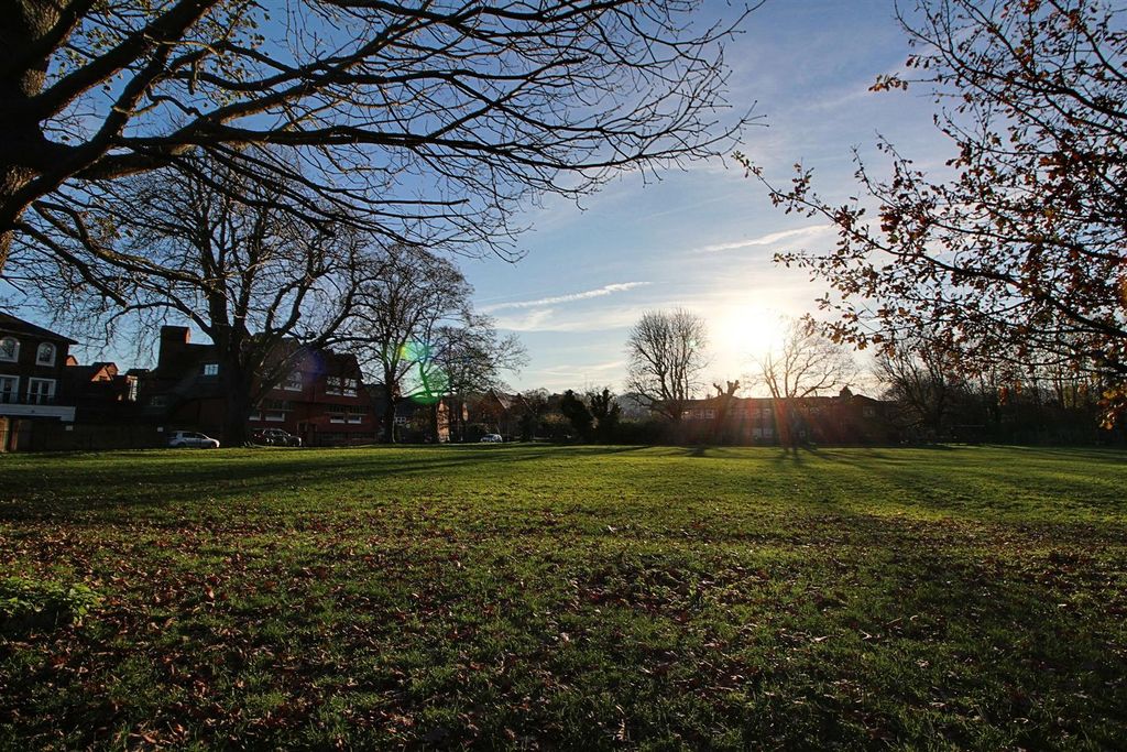 Additional image 27 of 1 bed flat for saleHigh Street, Berkhamsted HP4